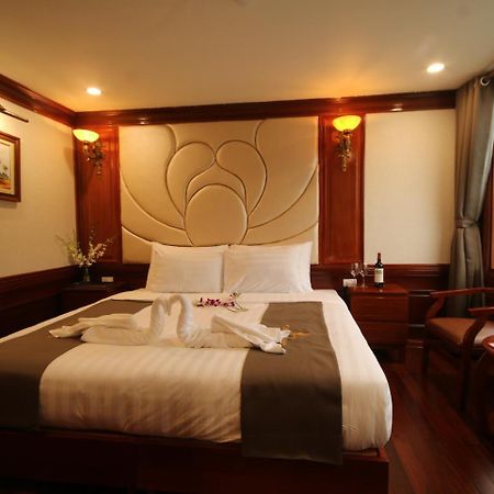 Hotel Calypso Cruises Cat Hai Exterior foto