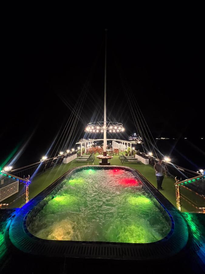 Hotel Calypso Cruises Cat Hai Exterior foto