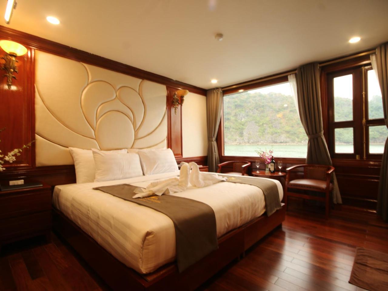 Hotel Calypso Cruises Cat Hai Exterior foto